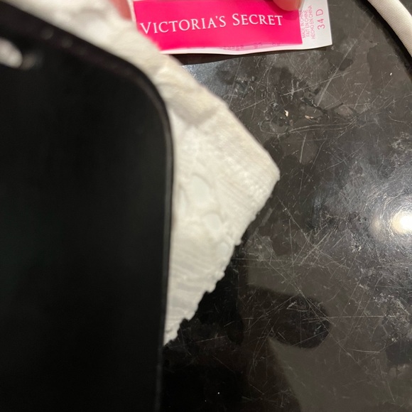 Victoria secret bikini top 34 D . Lace up back, adjustable. White. - Picture 3 of 3